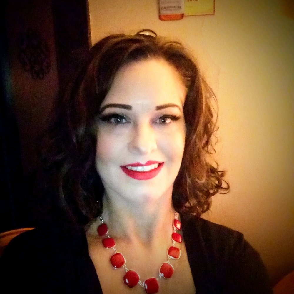Meet your Posher, Angela